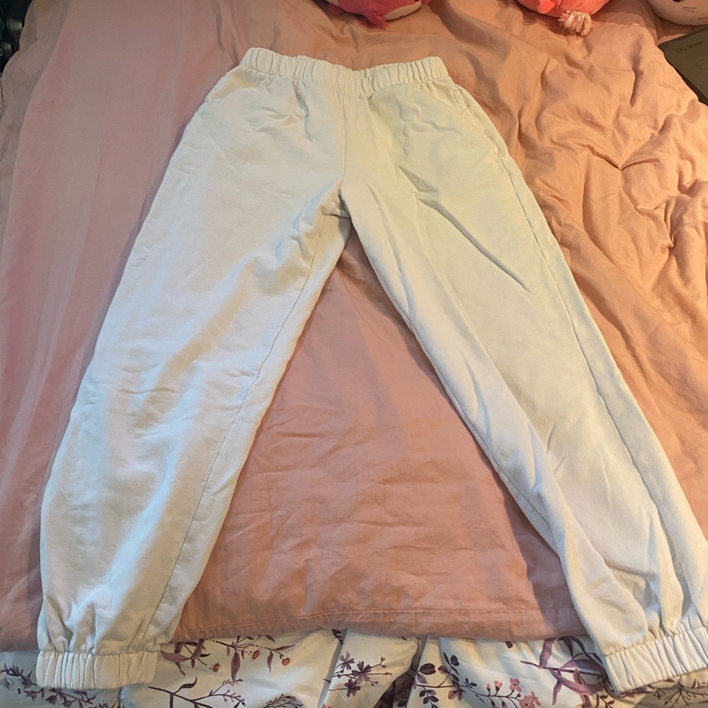 brandy melville rosa sweats
